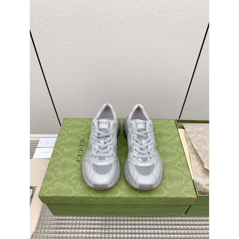 G*u*i casual shoes